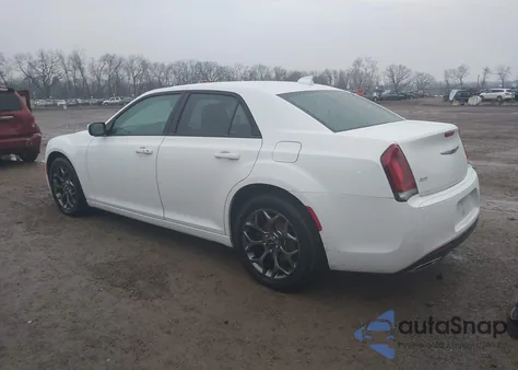 2015 Chrysler 300 300S z USA, uszkodzony, nr VIN 2C3CCAGG1FH927210